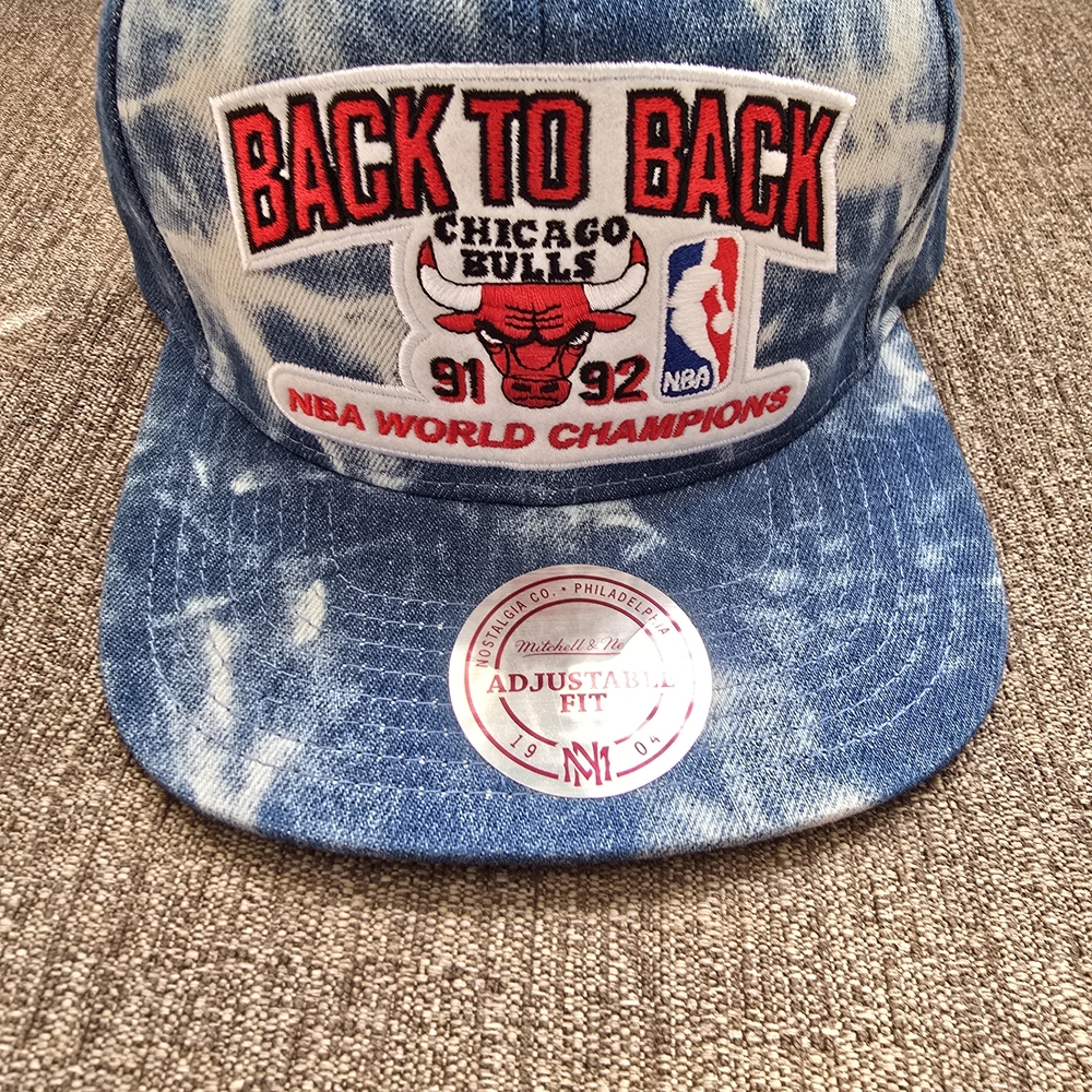 Bulls Back To Back Championship Snapback Hat